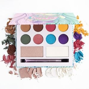 New LAURA SANCHEZ Moods Eyeshadow and Highlighter Palette